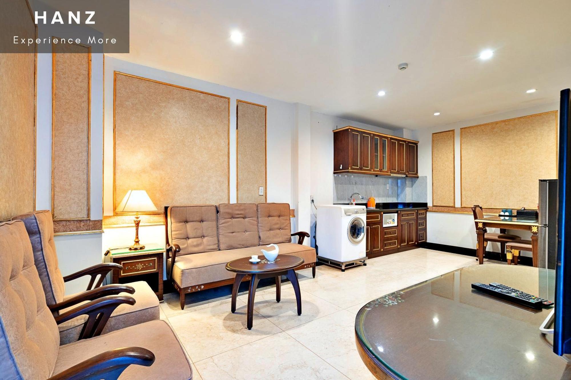 Khách sạn hẻo lánh Hanz 345 Business Grand